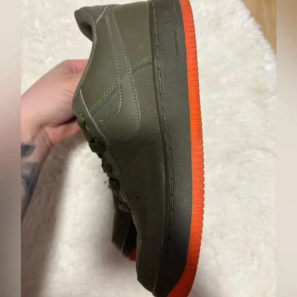 Green and orange Air Force - Picture 2 of 4